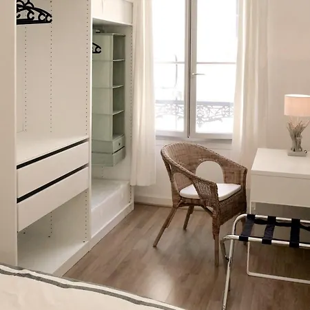 Apartment De Cyrano *