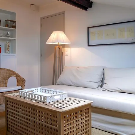 Apartment De Cyrano Bergerac
