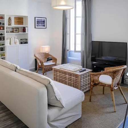 De Cyrano Apartment *